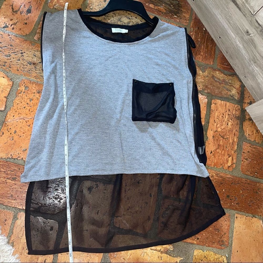 Tobi Edgey Sheer Zipper Studded Cropped Long Back Top - Picture 10 of 10